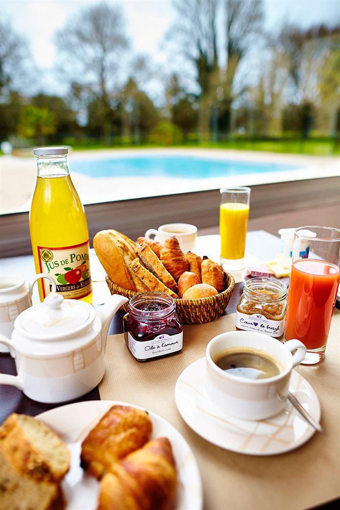 Hotel Du Golf Saint-Laurent Ploemel ภายนอก รูปภาพ