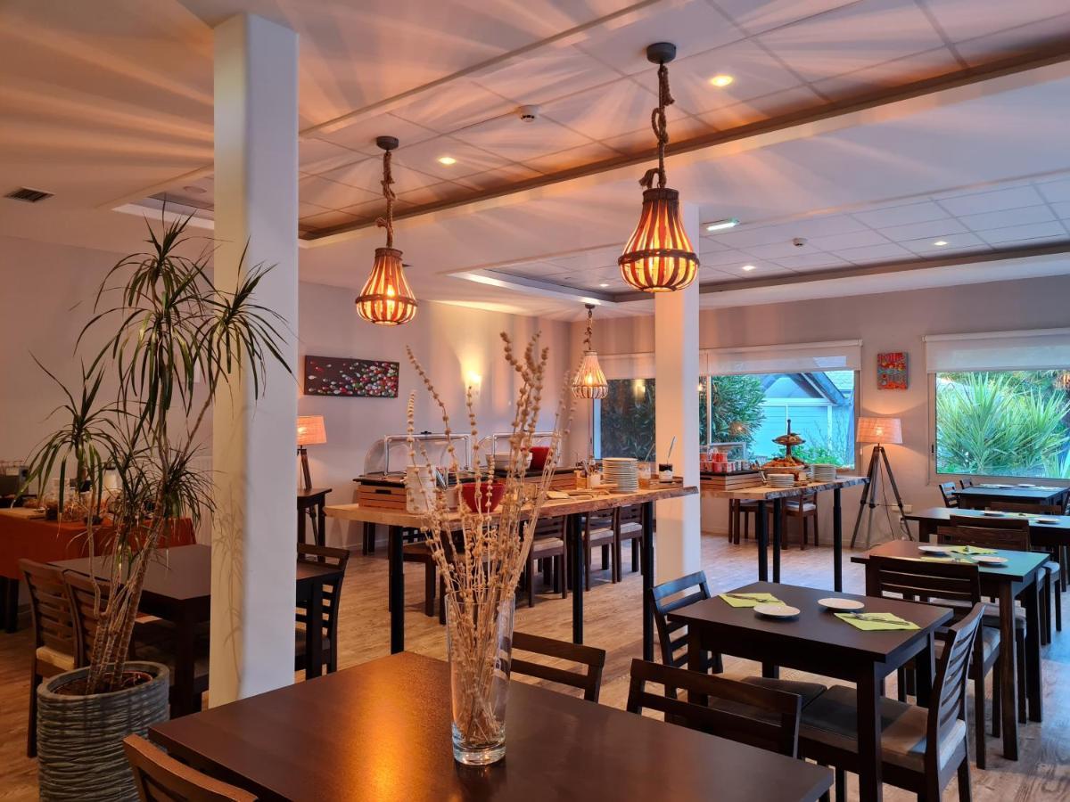 Hotel Du Golf Saint-Laurent Ploemel ภายนอก รูปภาพ