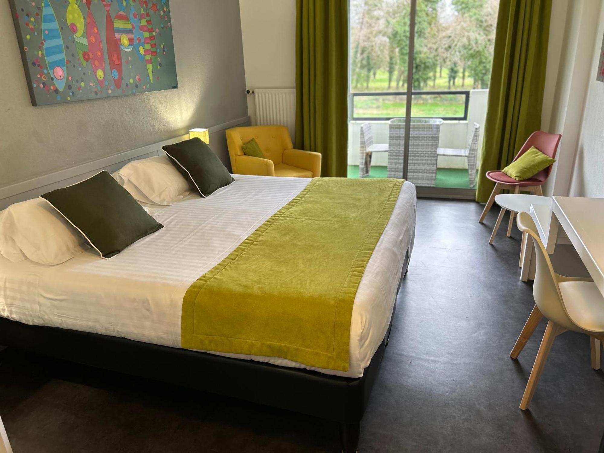 Hotel Du Golf Saint-Laurent Ploemel ภายนอก รูปภาพ