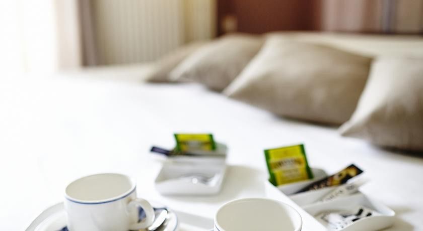 Hotel Du Golf Saint-Laurent Ploemel ภายนอก รูปภาพ