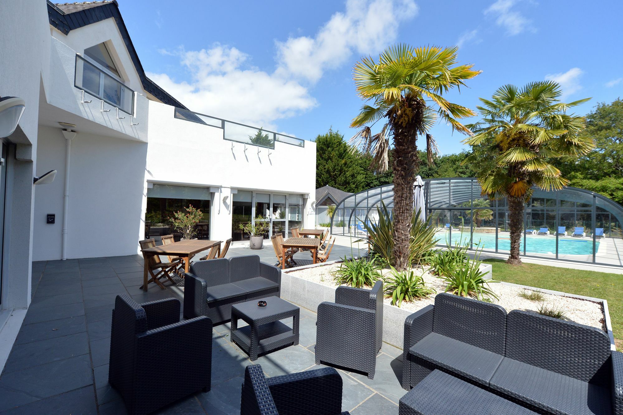 Hotel Du Golf Saint-Laurent Ploemel ภายนอก รูปภาพ